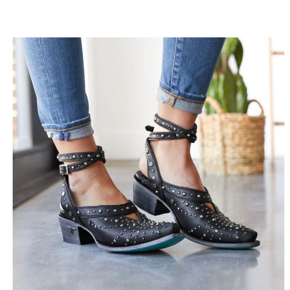 Sparks fly mule